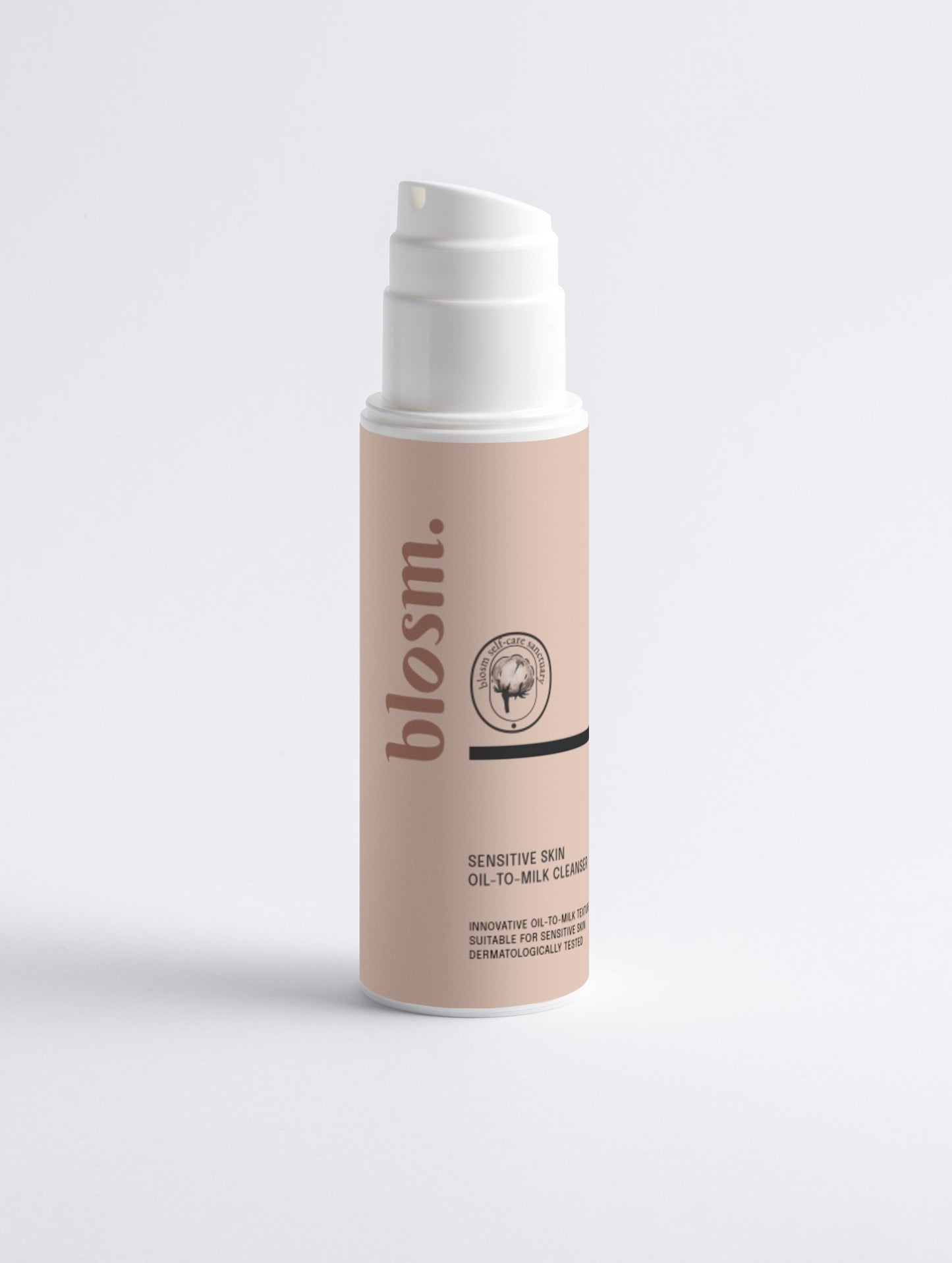SENSITIVE SKIN OIL-TO-MILK CLEANSER, 150 ml / 5.07 fl oz